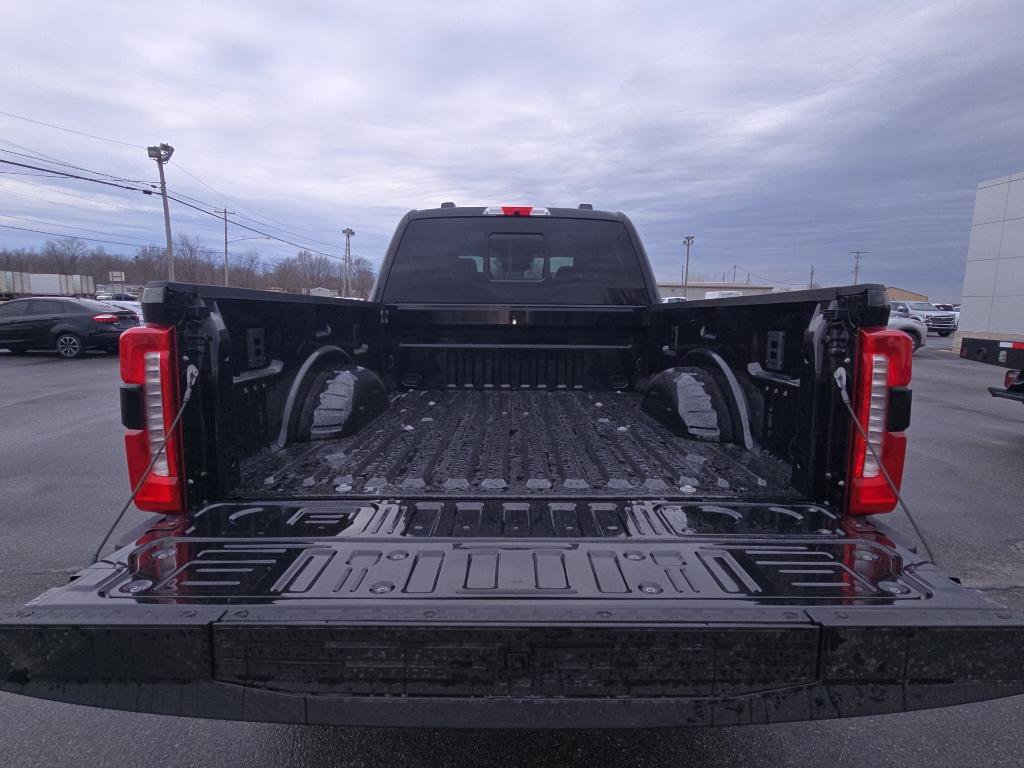 New 2025 Ford F350 Lariat w/ FX4 Off-Road Package image 12