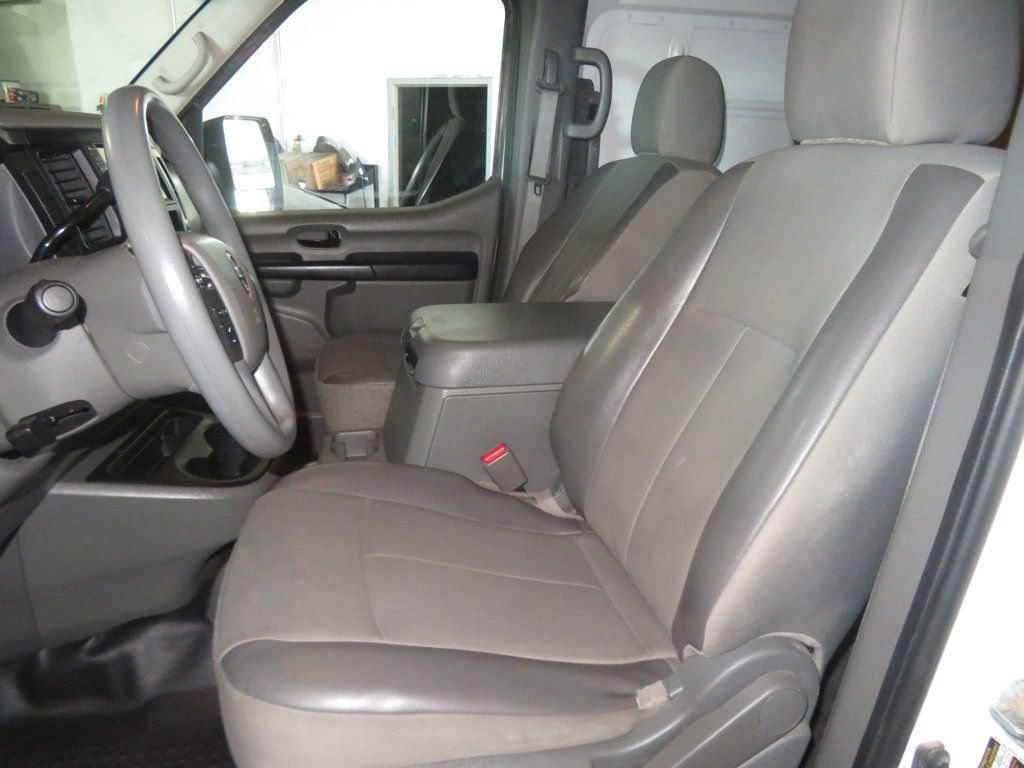 Used 2019 Nissan NV 2500 SV image 17