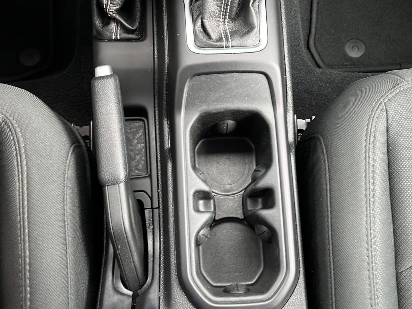 Used 2019 Jeep Wrangler Unlimited Sahara image 30