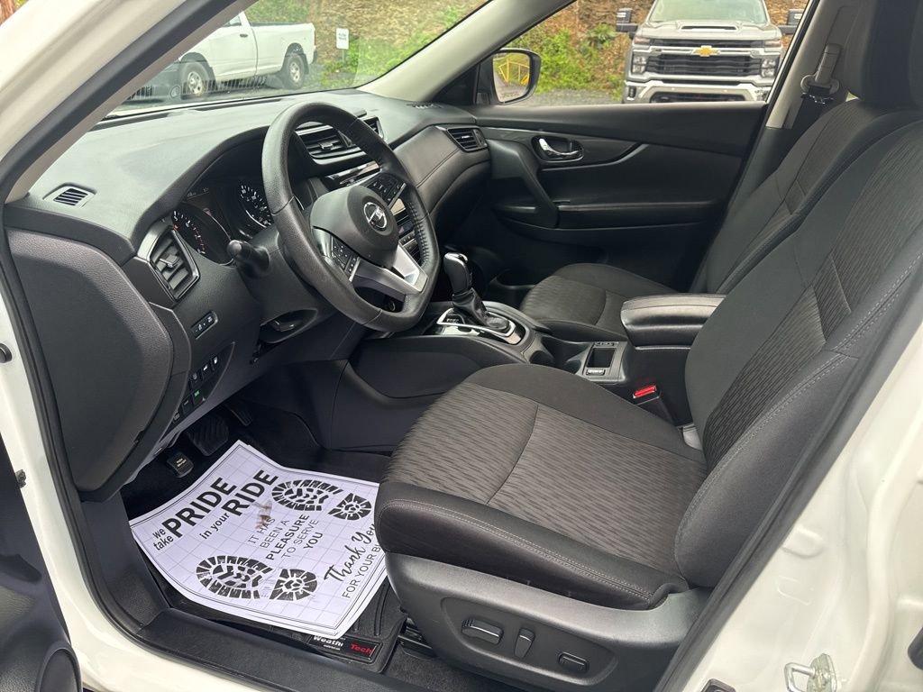 Used 2020 Nissan Rogue SV AWD/4WD image 19