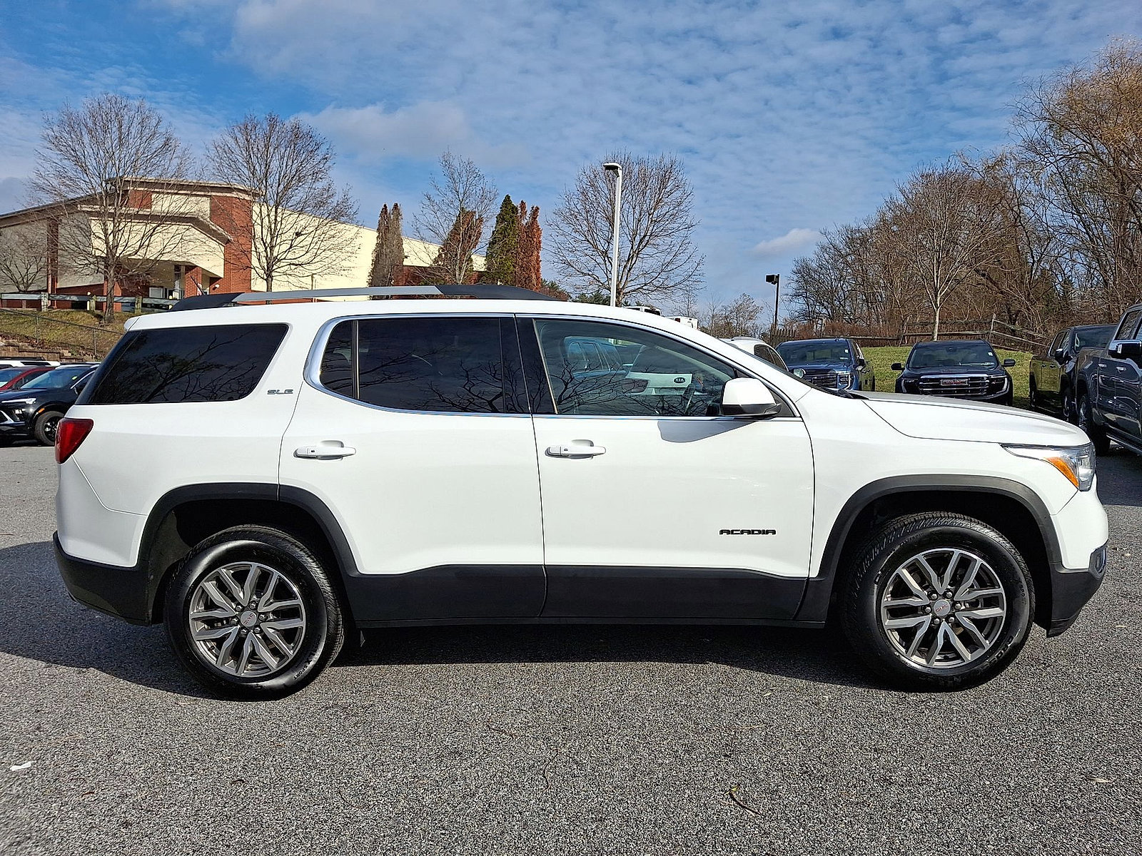 Certified 2019 GMC Acadia SLE w/ Driver Alert Package I image 26