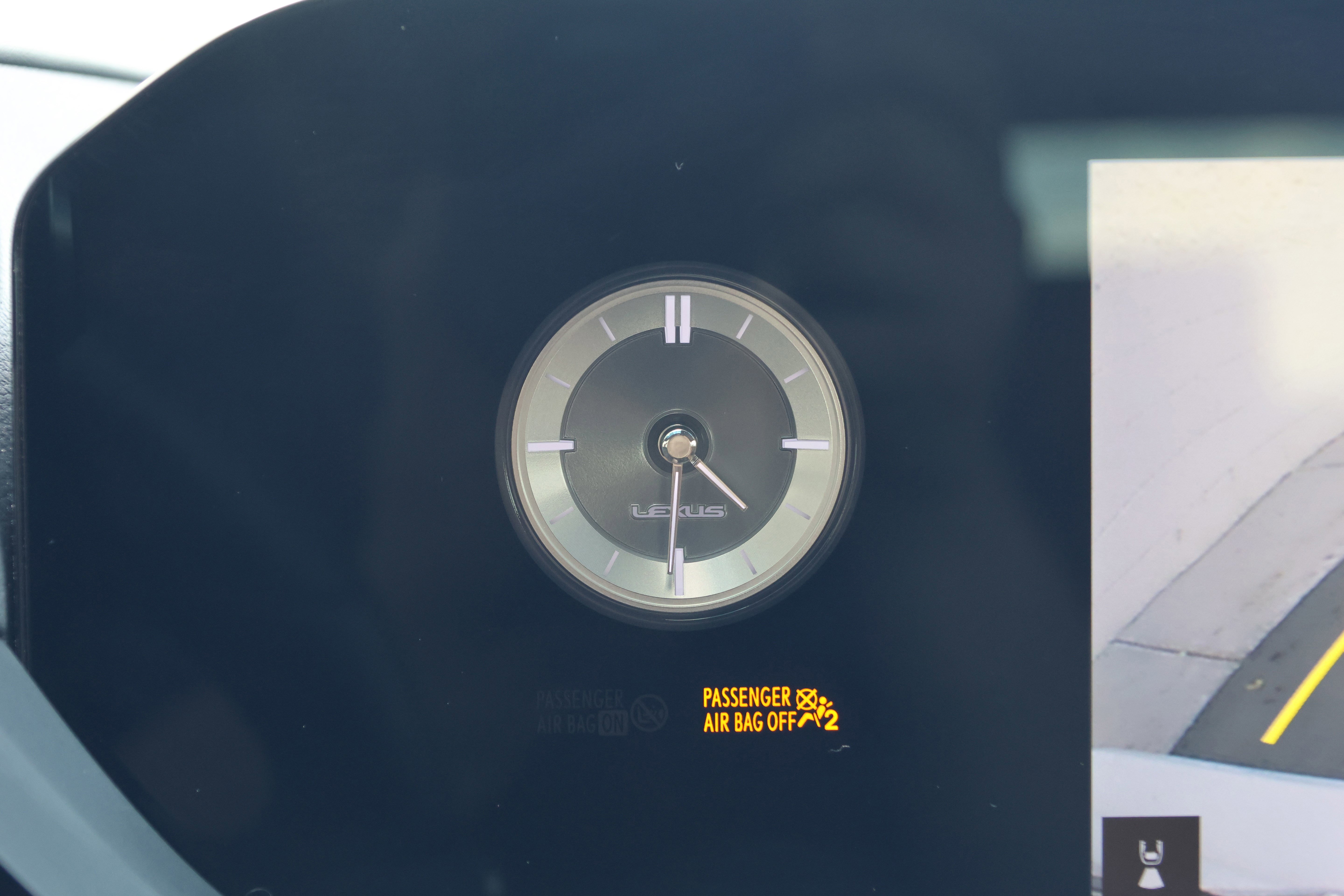 Used 2025 Lexus ES 350 w/ Premium Package image 24