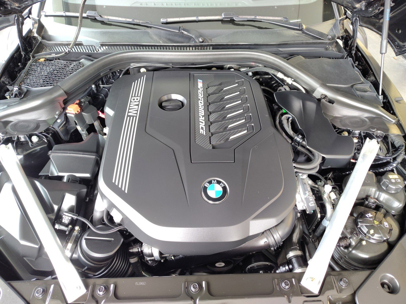 Used 2022 BMW Z4 M40i w/ Premium Package image 9