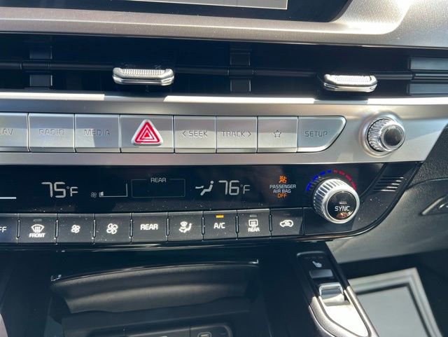 Used 2024 Kia Telluride S FWD image 23
