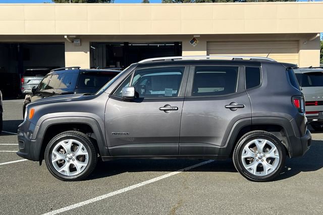 Used 2017 Jeep Renegade Limited image 10