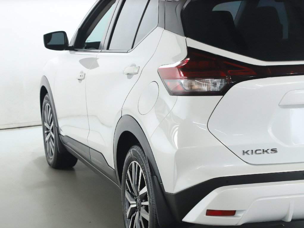 Certified 2023 Nissan Kicks SV FWD image 42