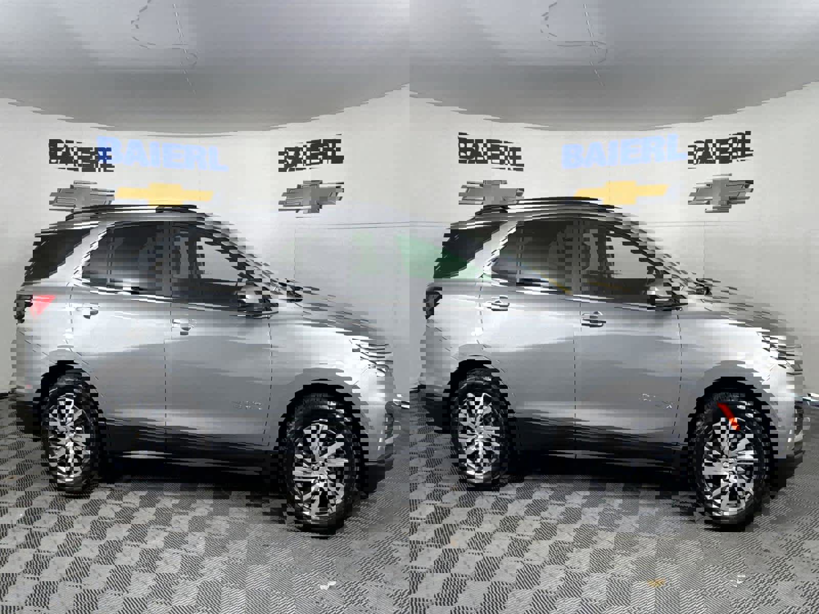 Used 2023 Chevrolet Equinox LT image 6