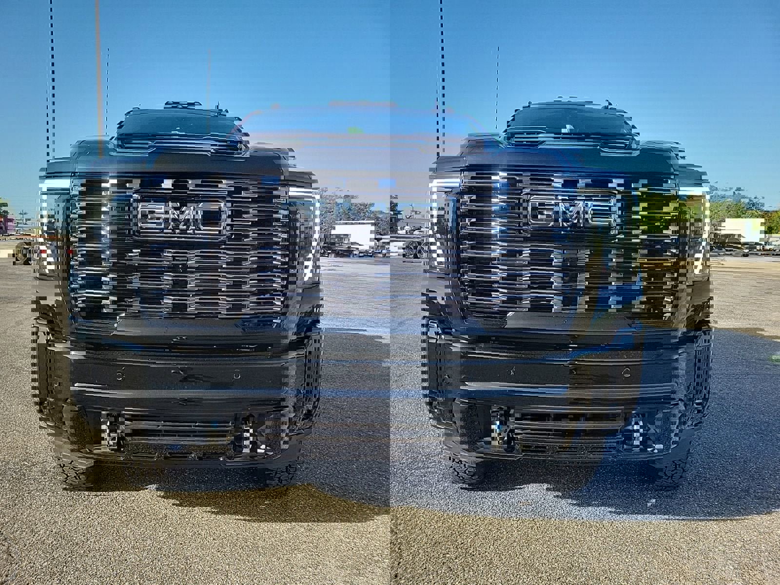 New 2026 GMC Sierra 2500 Denali Ultimate image 3