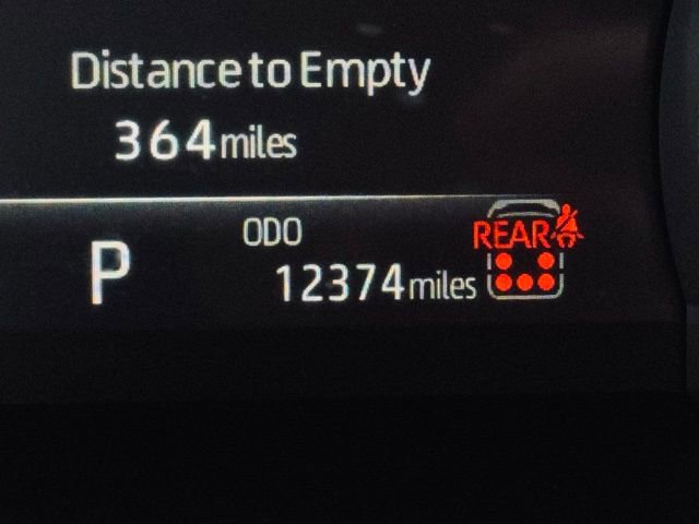 Used 2025 Toyota Highlander XLE image 30