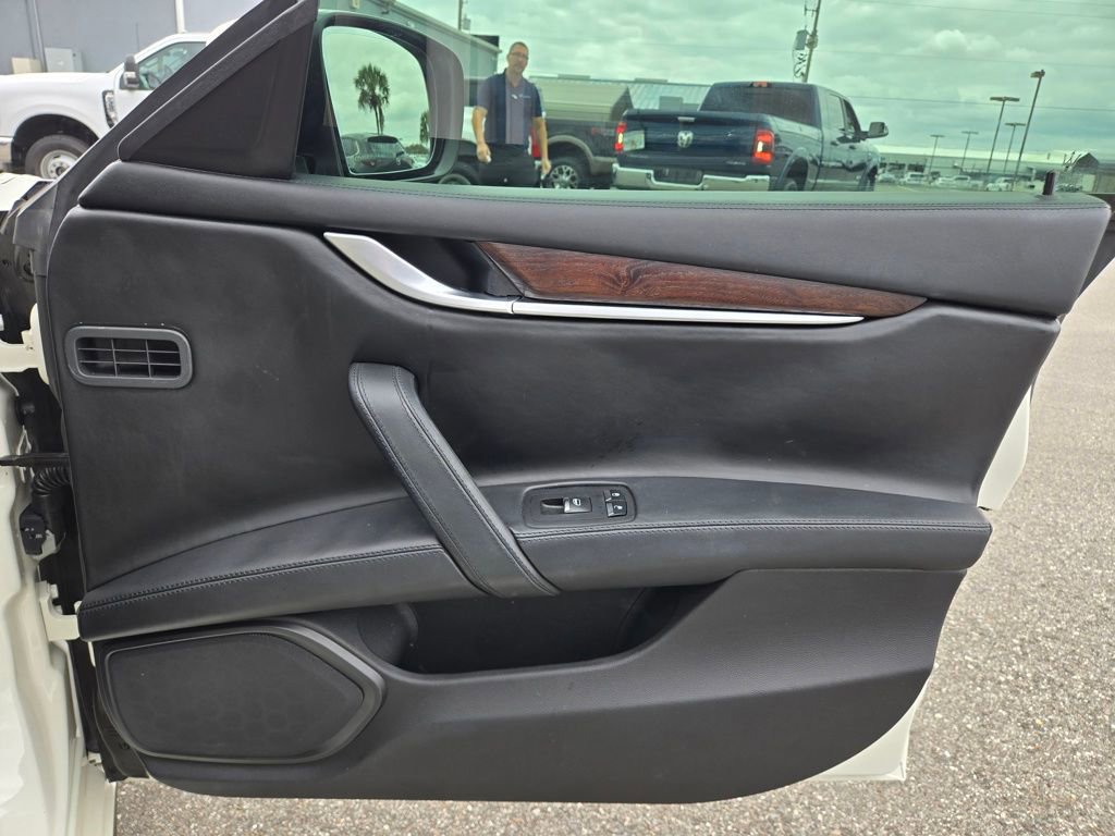 Used 2015 Maserati Ghibli S Q4 image 42