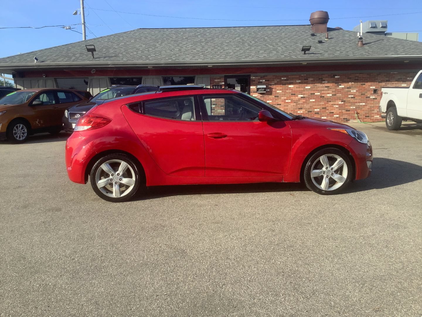 Used 2014 Hyundai Veloster w/ Style Package 02 FWD image 11