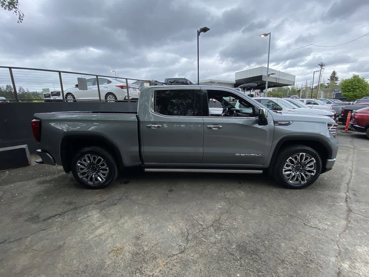 Used 2024 GMC Sierra 1500 Denali Ultimate AWD/4WD image 7