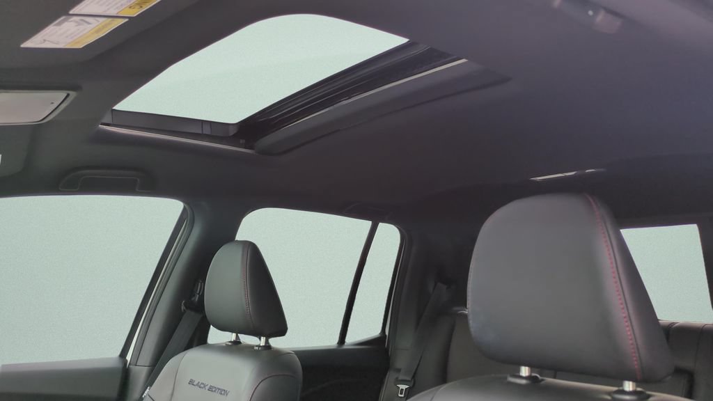 Used 2025 Honda Ridgeline Black Edition image 17