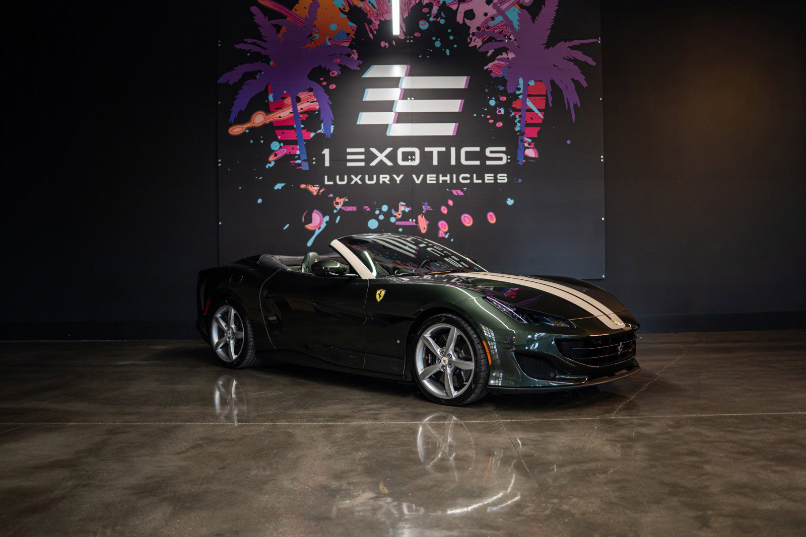 Used 2019 Ferrari Portofino RWD image 4