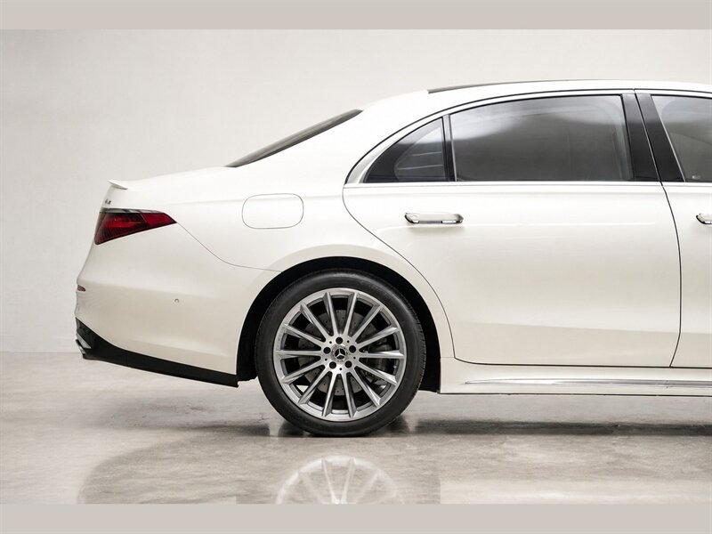 Used 2023 Mercedes-Benz S 500 4MATIC image 5