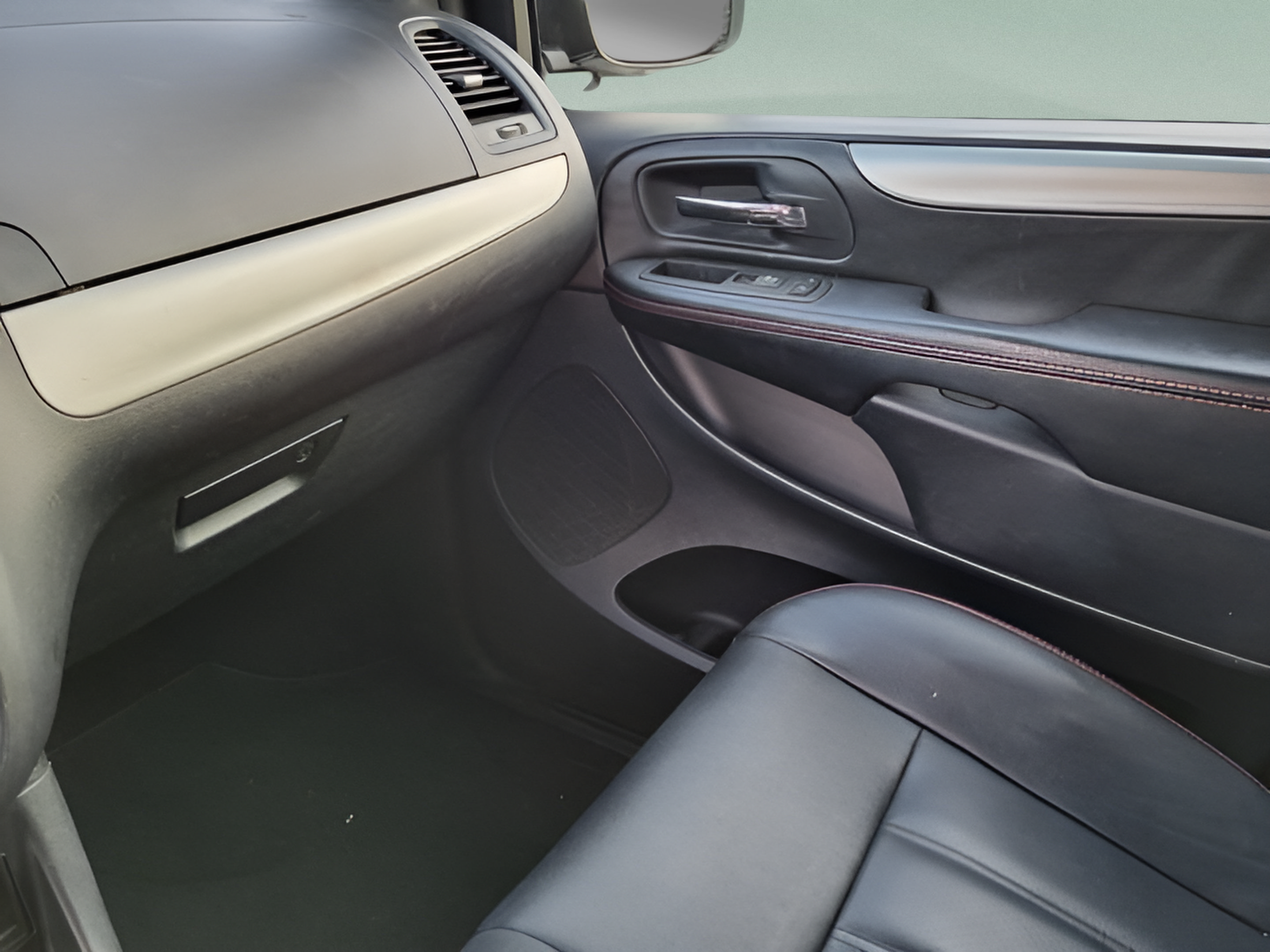 Used 2019 Dodge Grand Caravan GT FWD image 20