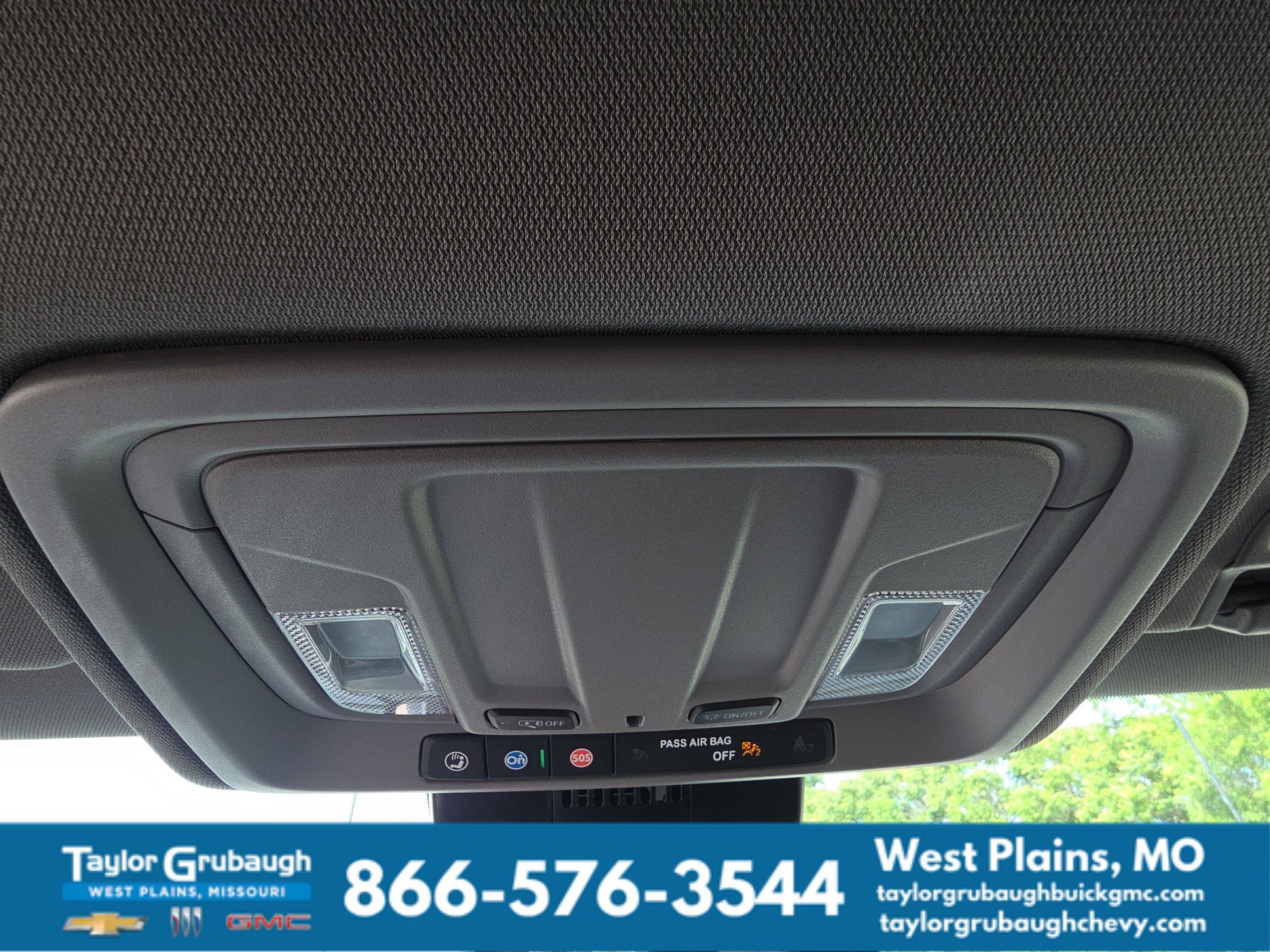Used 2024 Chevrolet Silverado 3500 LT AWD/4WD image 25