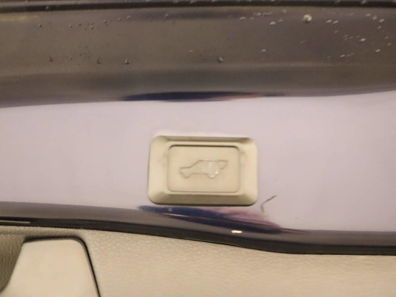 Used 2019 Toyota RAV4 Limited w/ Cold Weather Package image 20