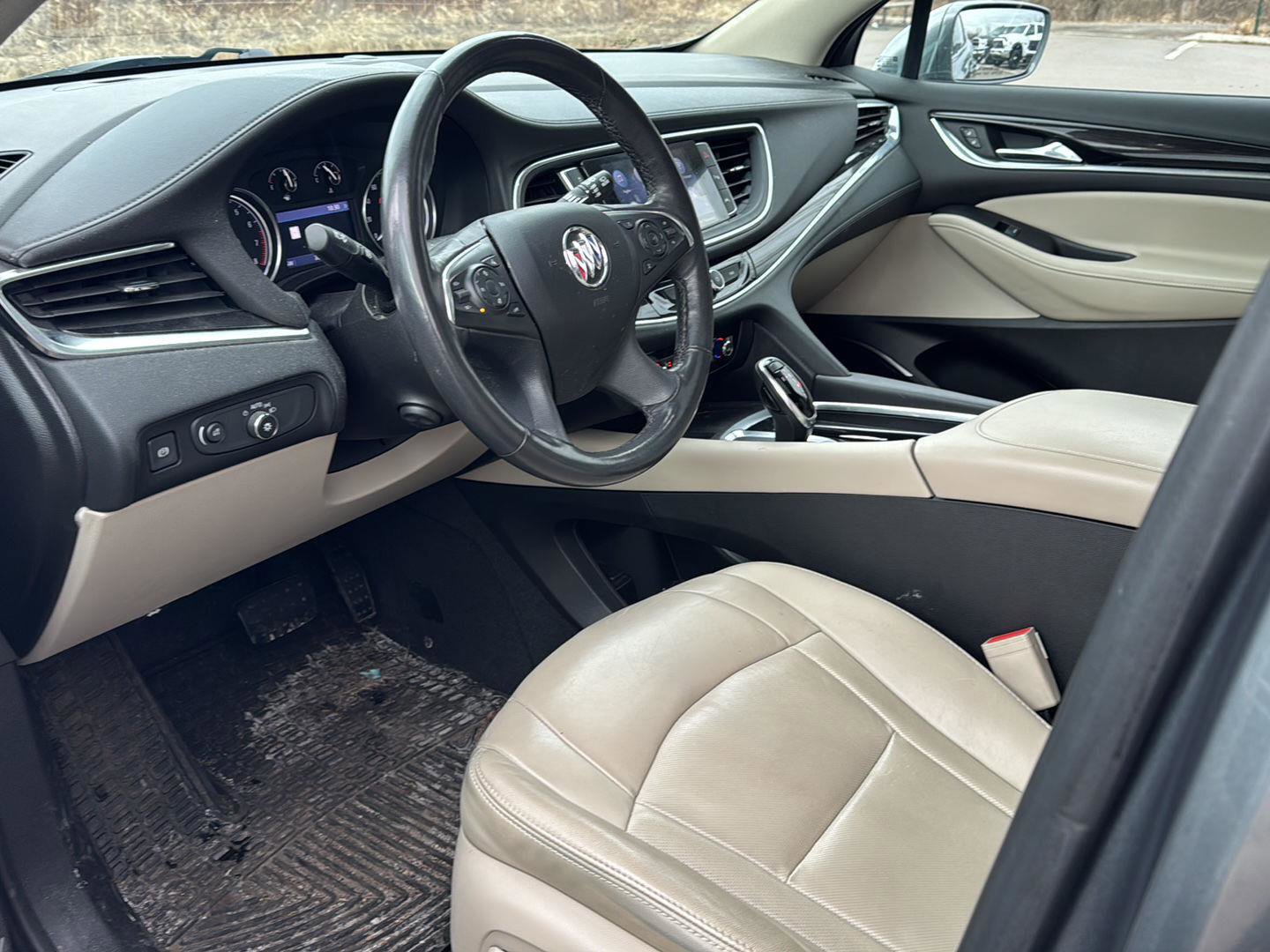 Used 2020 Buick Enclave Premium w/ Sun and Sites Package image 12