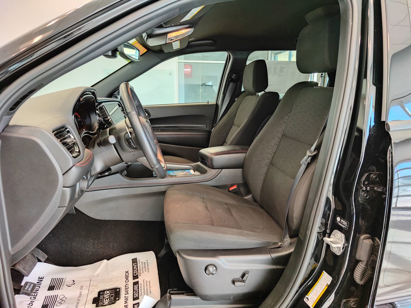 Used 2025 Dodge Durango GT image 11