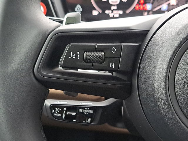 Used 2026 Porsche Cayenne AWD/4WD image 29