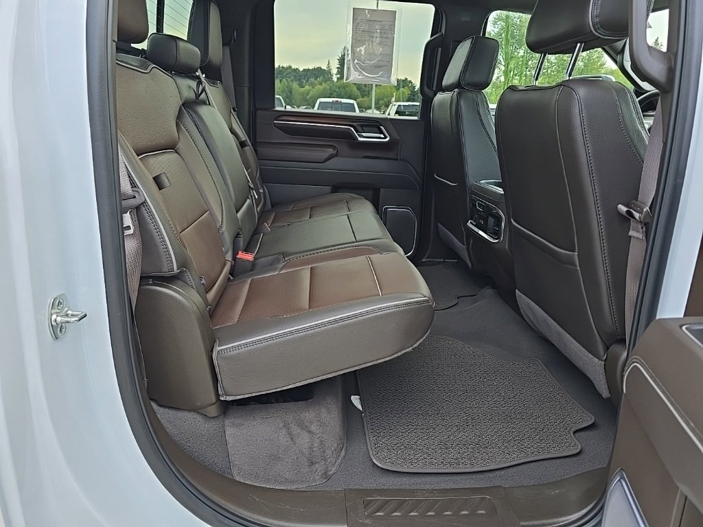 Used 2025 GMC Sierra 3500 Denali w/ Denali Reserve Package image 33