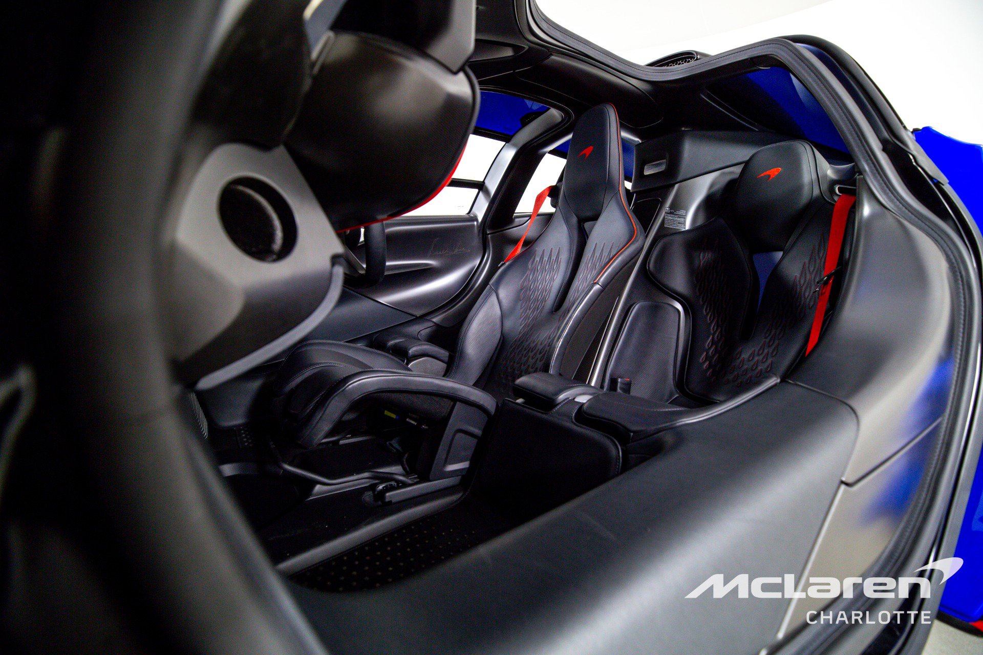 Used 2020 McLaren Speedtail RWD image 13