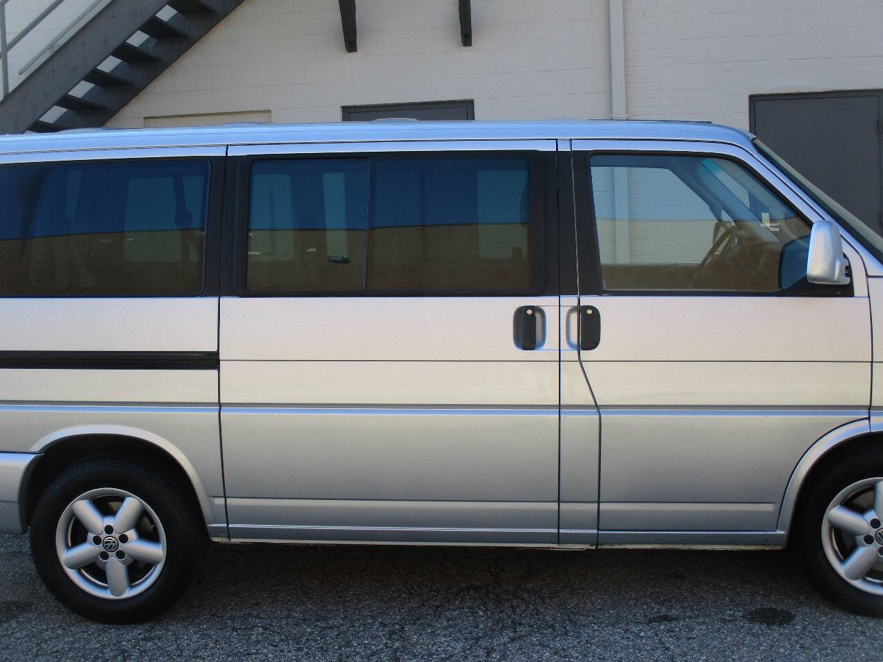 Used 2002 Volkswagen Eurovan GLS image 68