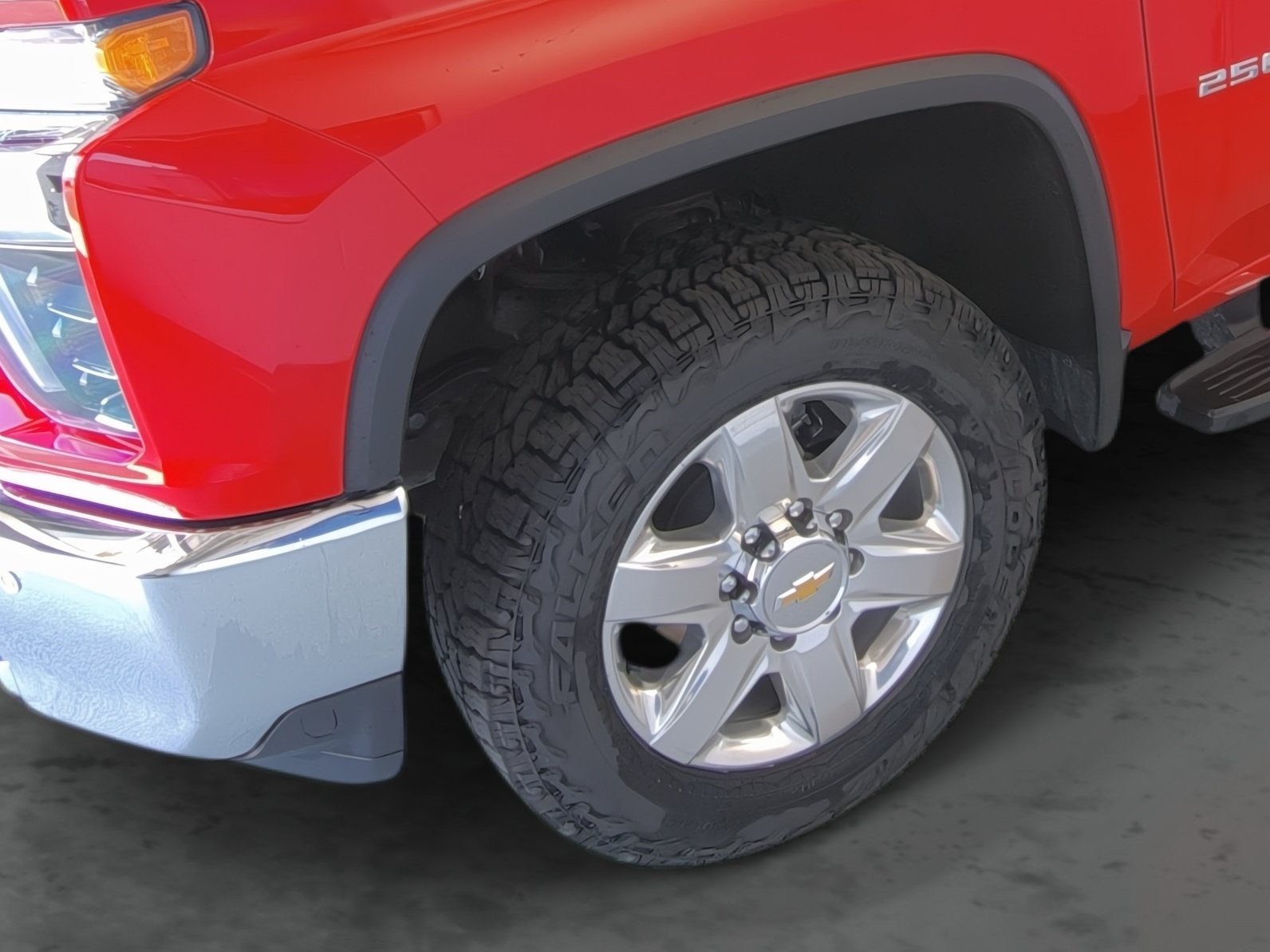 Used 2022 Chevrolet Silverado 2500 LTZ w/ LTZ Premium Package AWD/4WD image 7