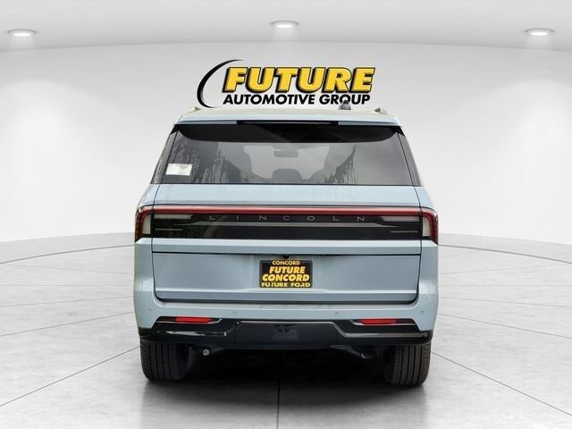 New 2026 Lincoln Navigator L Reserve w/ Jet Appearance Package AWD/4WD image 29