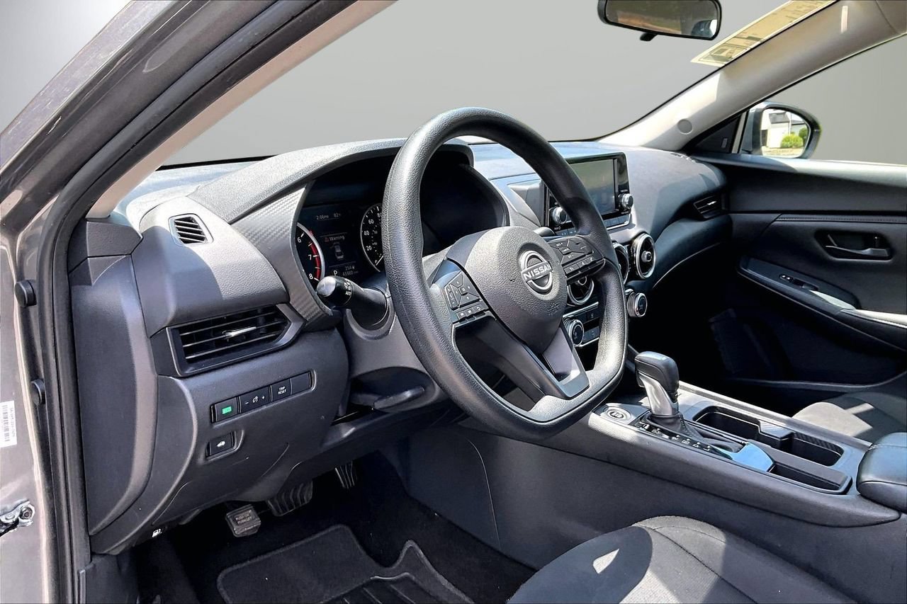 Used 2024 Nissan Sentra S FWD image 17