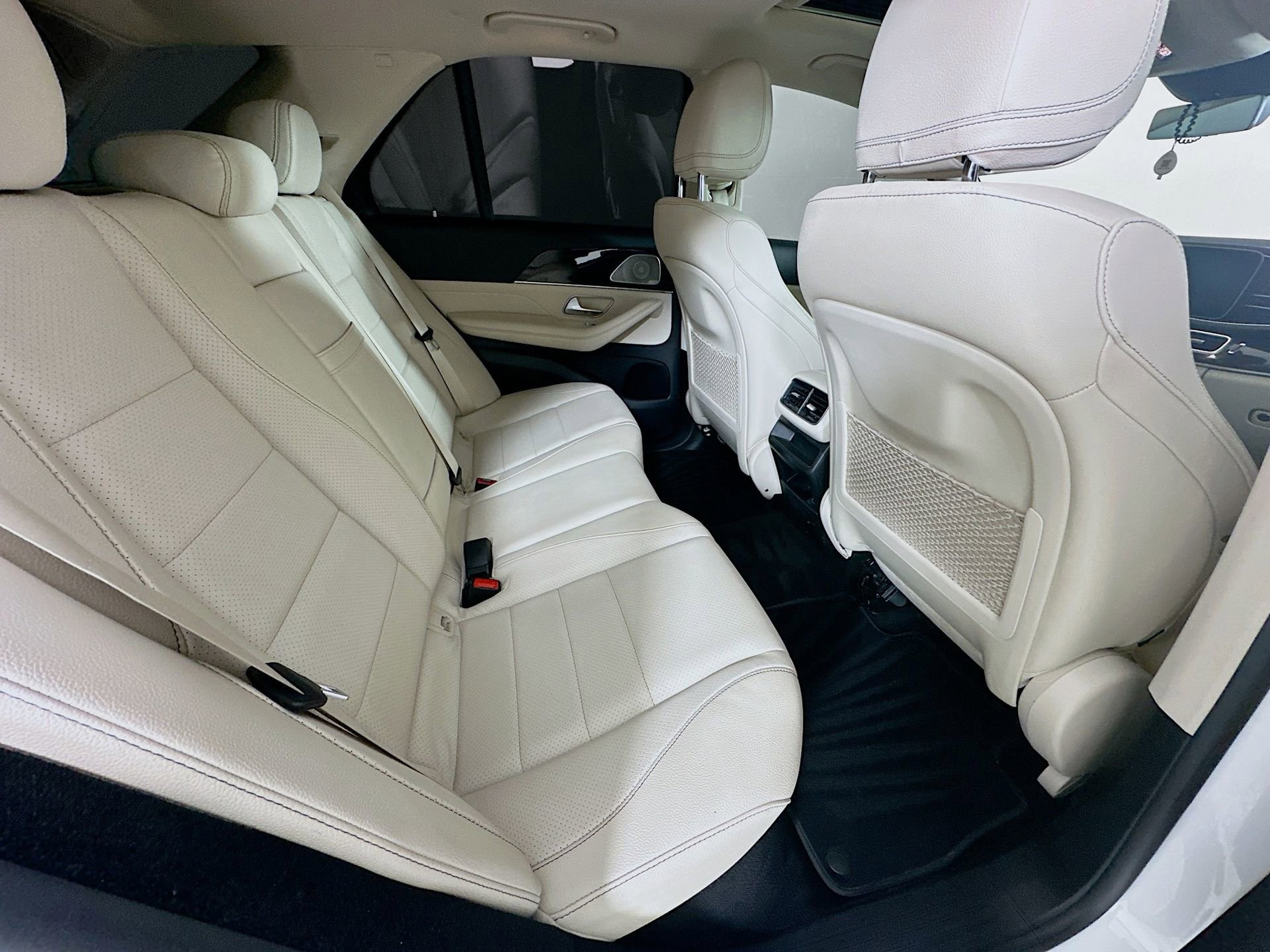 Certified 2022 Mercedes-Benz GLE 350 w/ Premium Package image 29