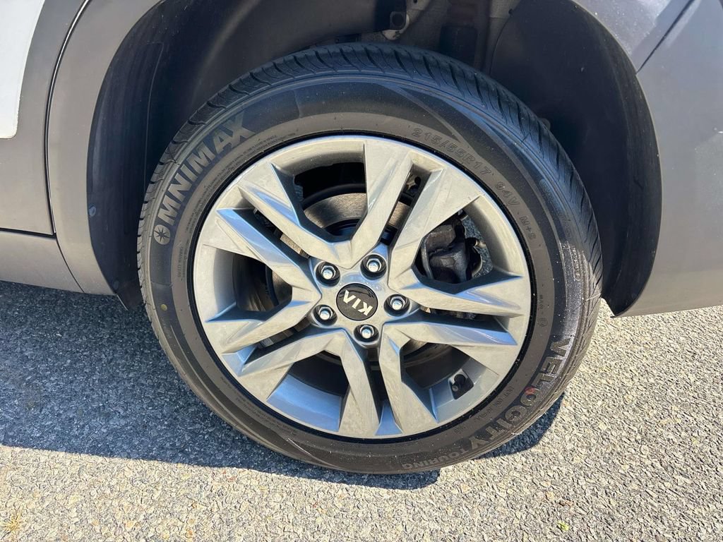 Certified 2021 Kia Seltos LX AWD/4WD image 4