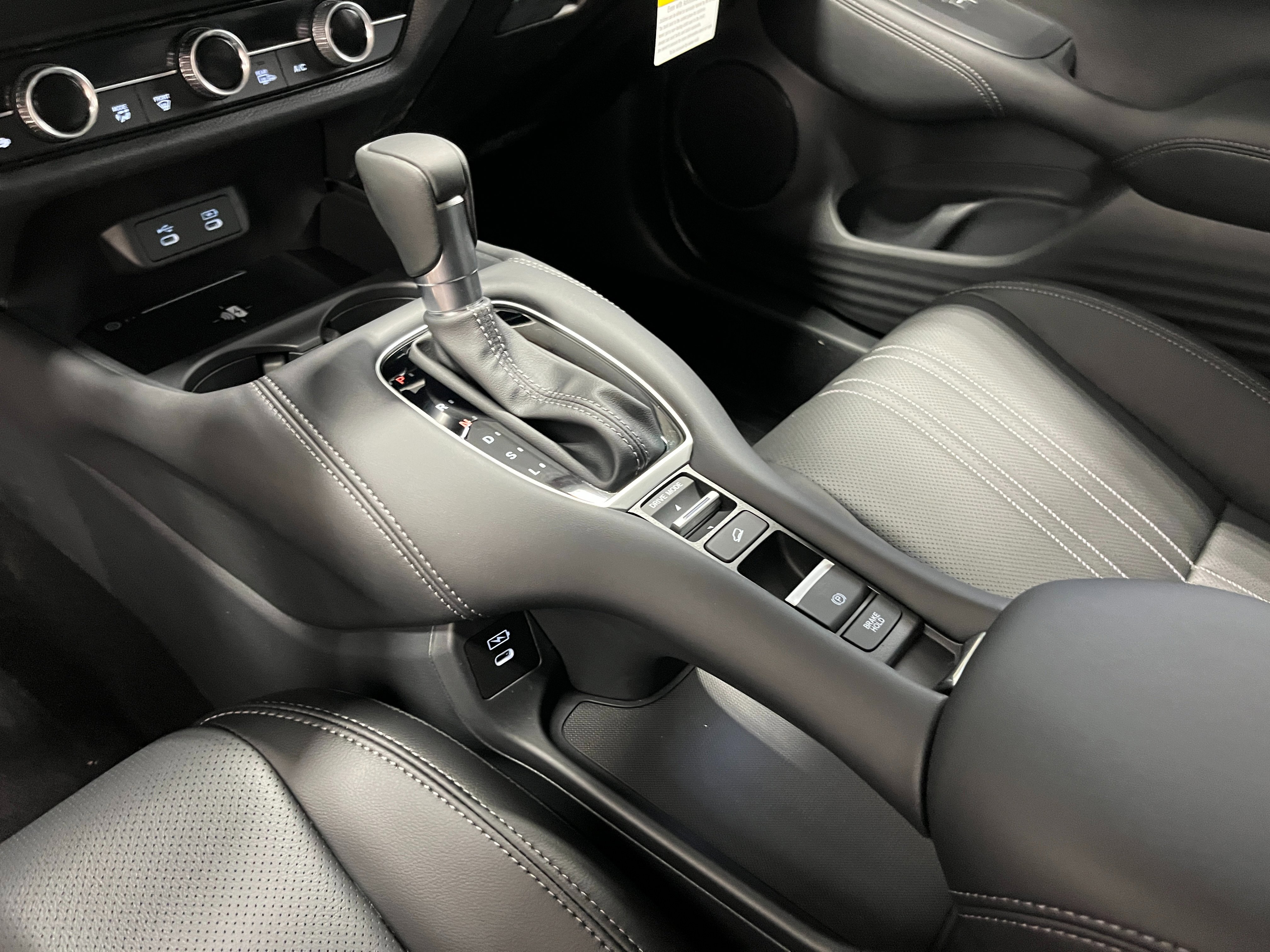 New 2027 Honda HR-V EX-L image 17