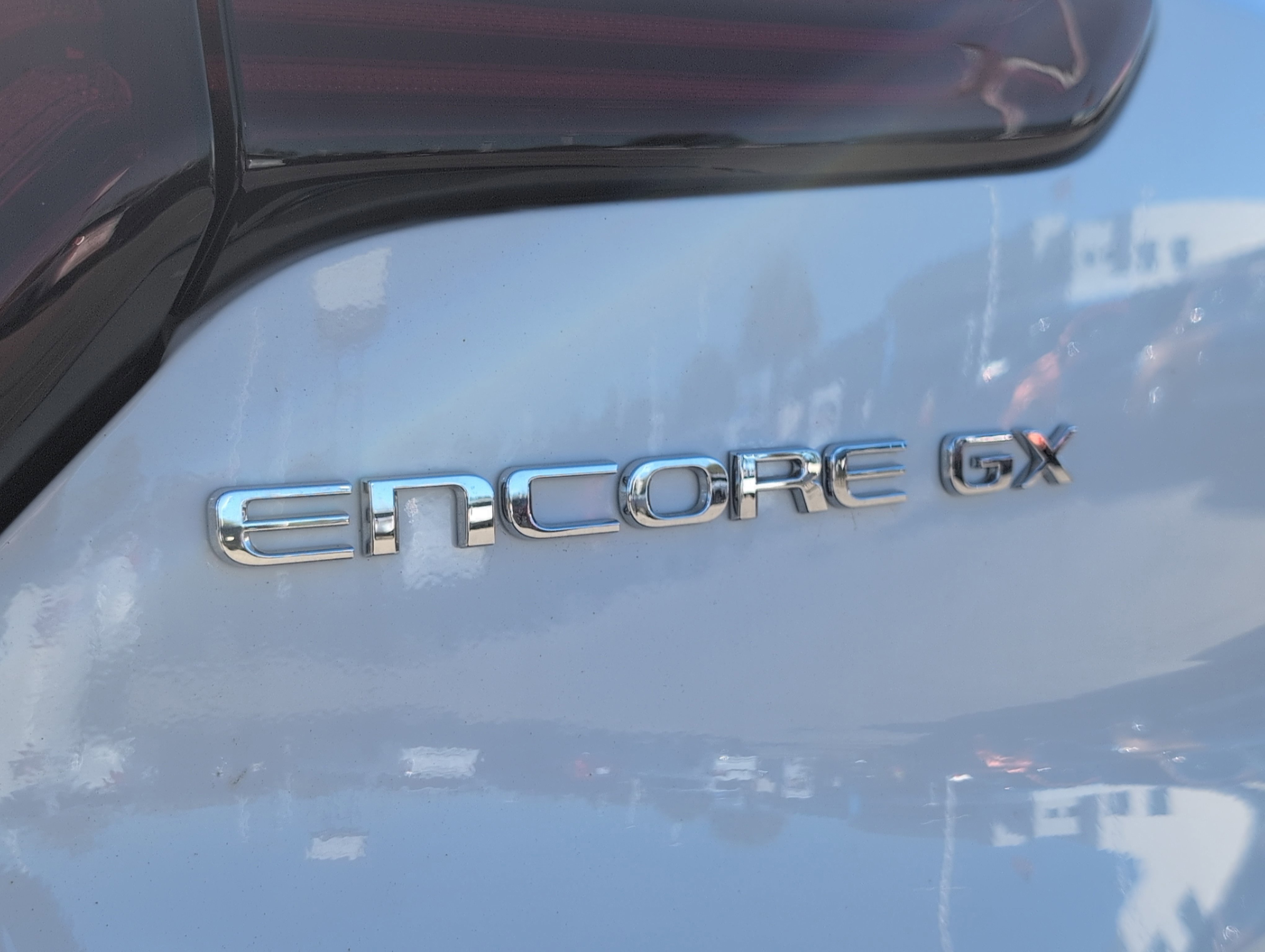 Certified 2025 Buick Encore GX Sport Touring image 10