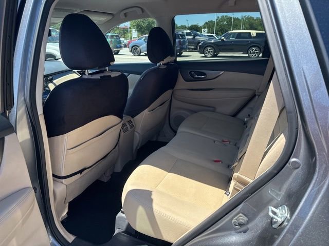 Used 2016 Nissan Rogue SV w/ SV Premium Package FWD image 19
