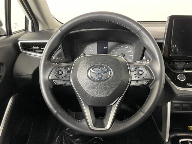 Certified 2023 Toyota Corolla Cross LE image 13