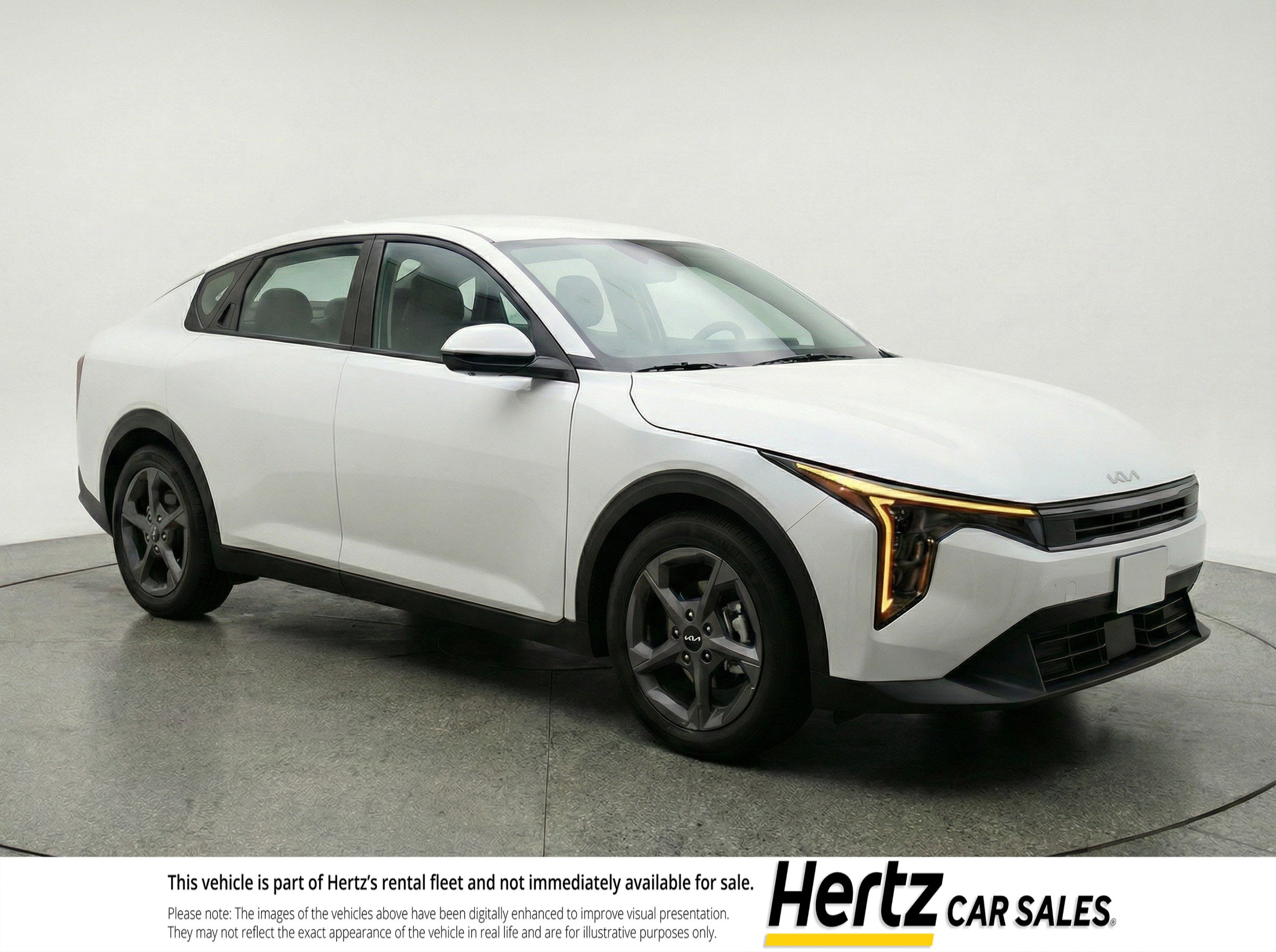 Used 2025 Kia K4 LXS image 1