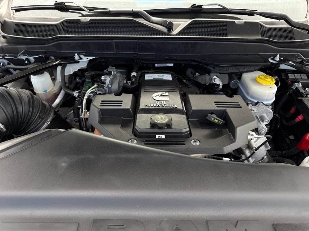 Used 2024 RAM 3500 Big Horn AWD/4WD image 35