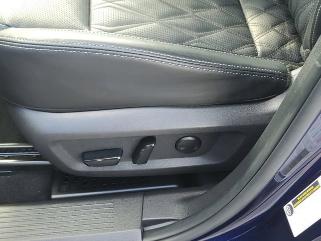 Used 2024 Nissan Rogue Platinum w/ Platinum Premium Package AWD/4WD image 25