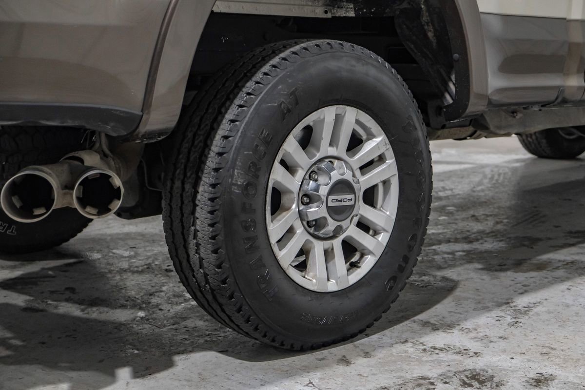 Used 2017 Ford F250 Lariat w/ Chrome Package image 60