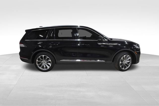 Used 2025 Lincoln Aviator Reserve image 3