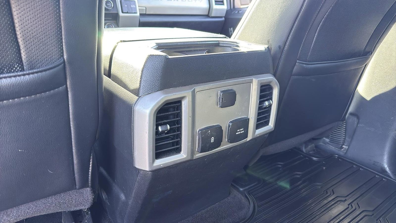 Used 2018 Ford F350 Lariat w/ Lariat Value Package image 28