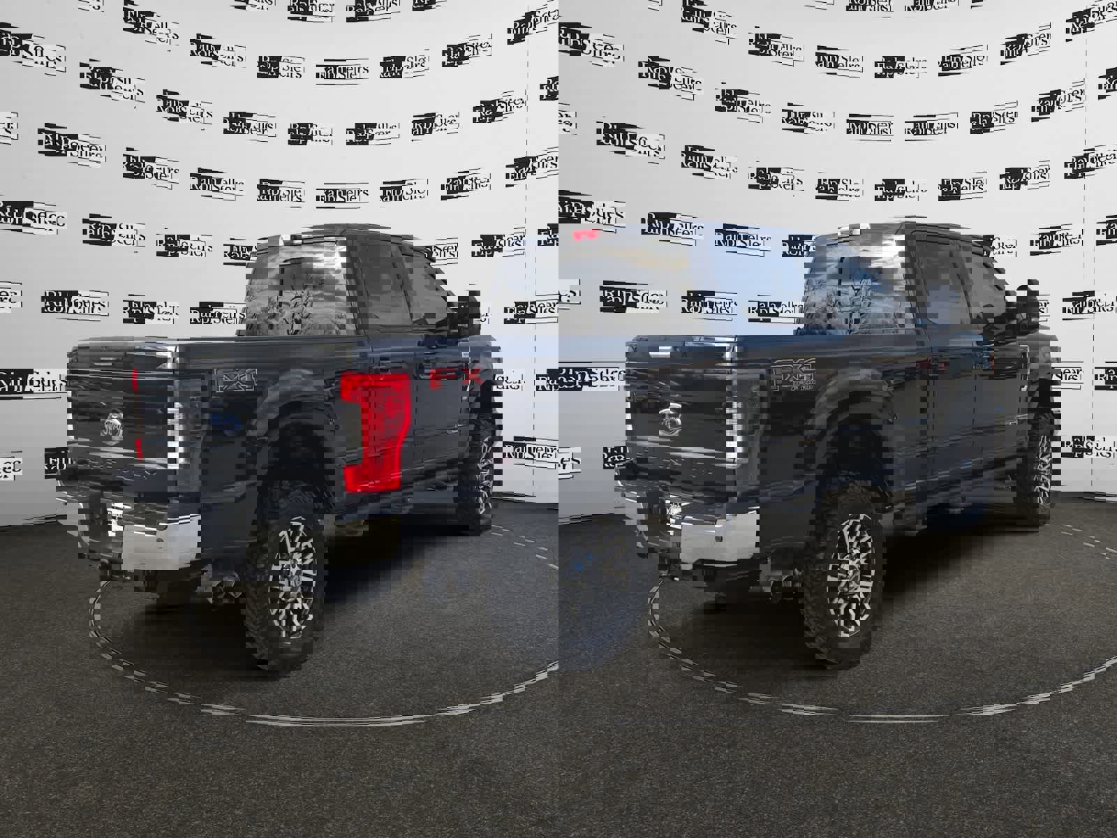 Used 2017 Ford F250 Lariat w/ Lariat Value Package image 6