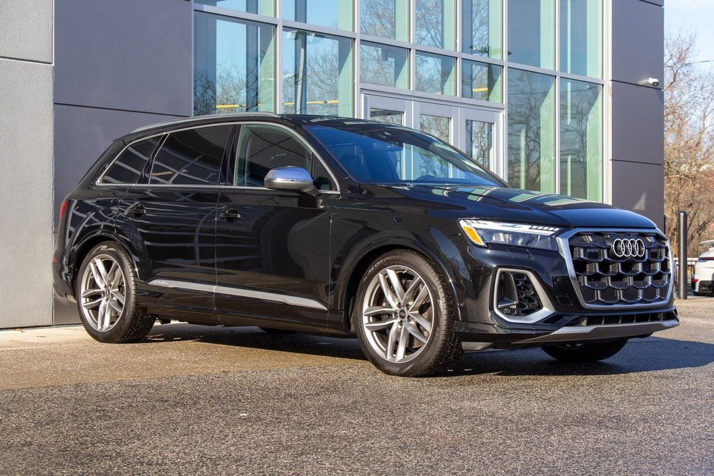 Used 2025 Audi SQ7 Prestige image 3