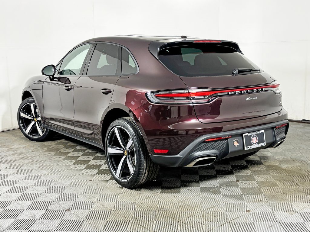 New 2026 Porsche Macan image 3