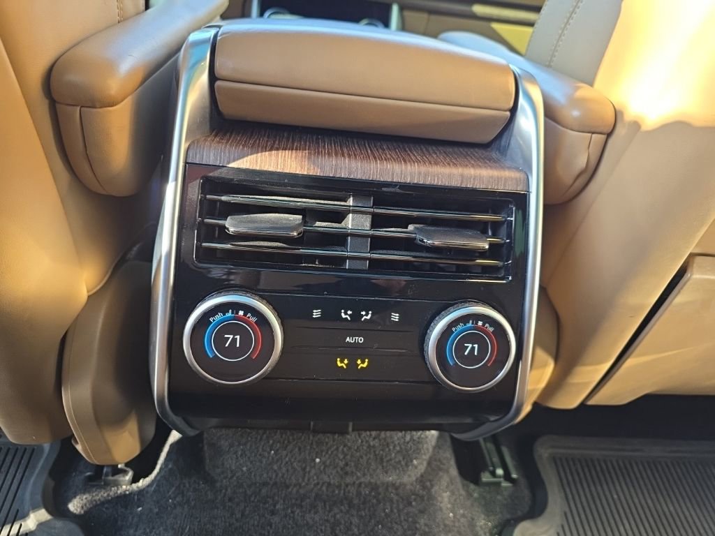 Used 2023 Land Rover Range Rover SE image 18