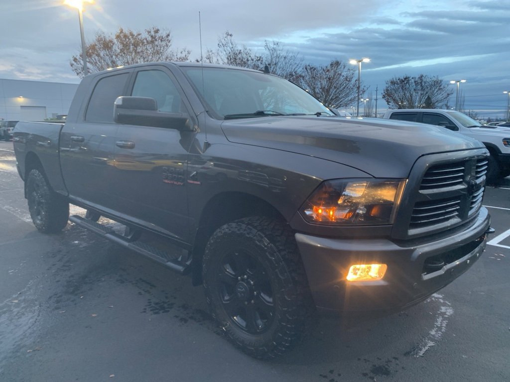 Used 2017 RAM 3500 Big Horn w/ Sport Appearance Group image 4