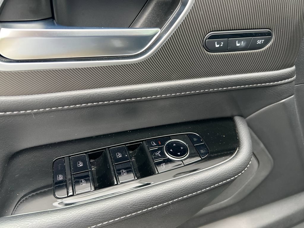 Certified 2025 INFINITI QX80 Pure AWD/4WD image 12