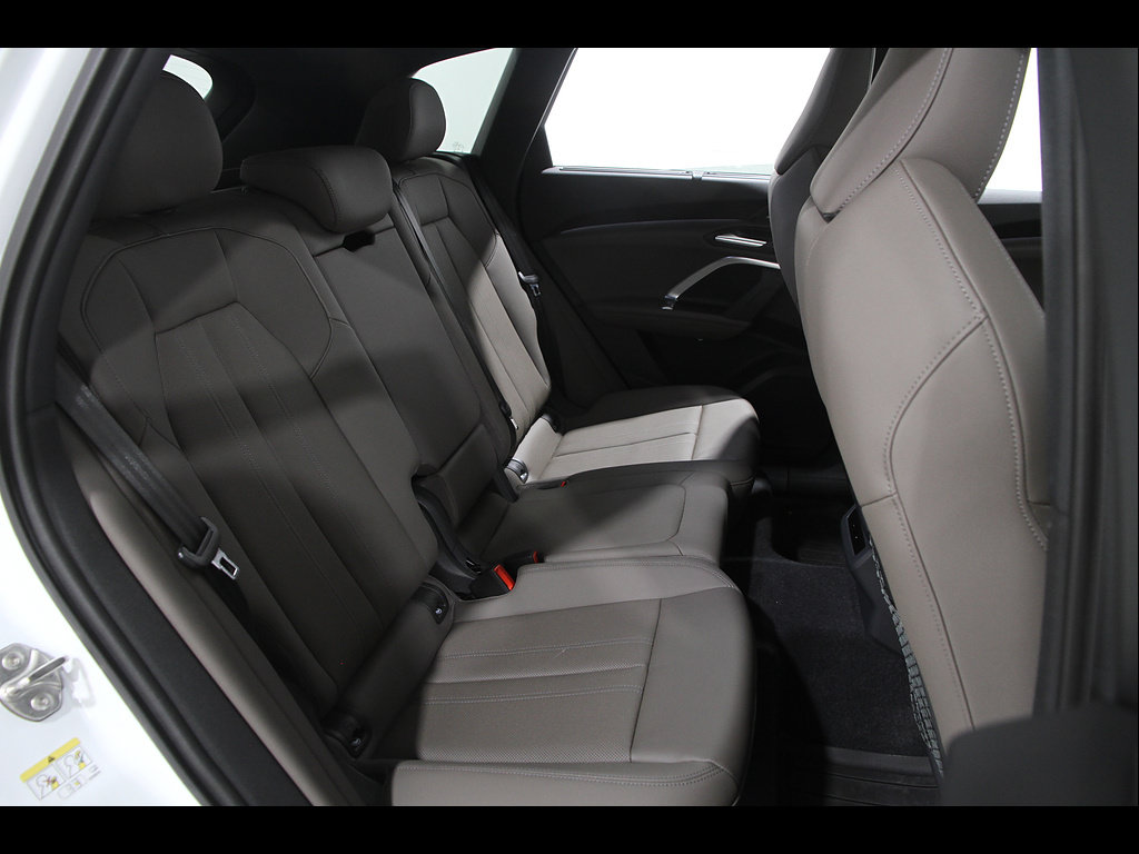 Used 2025 Audi Q5 Premium Plus AWD/4WD image 21